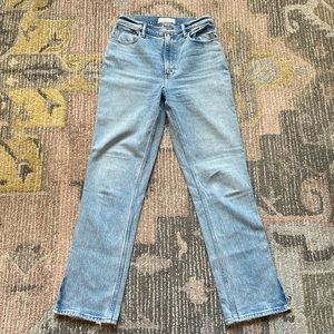 Abercrombie & Fitch The 90s Straight Ultra High Rise